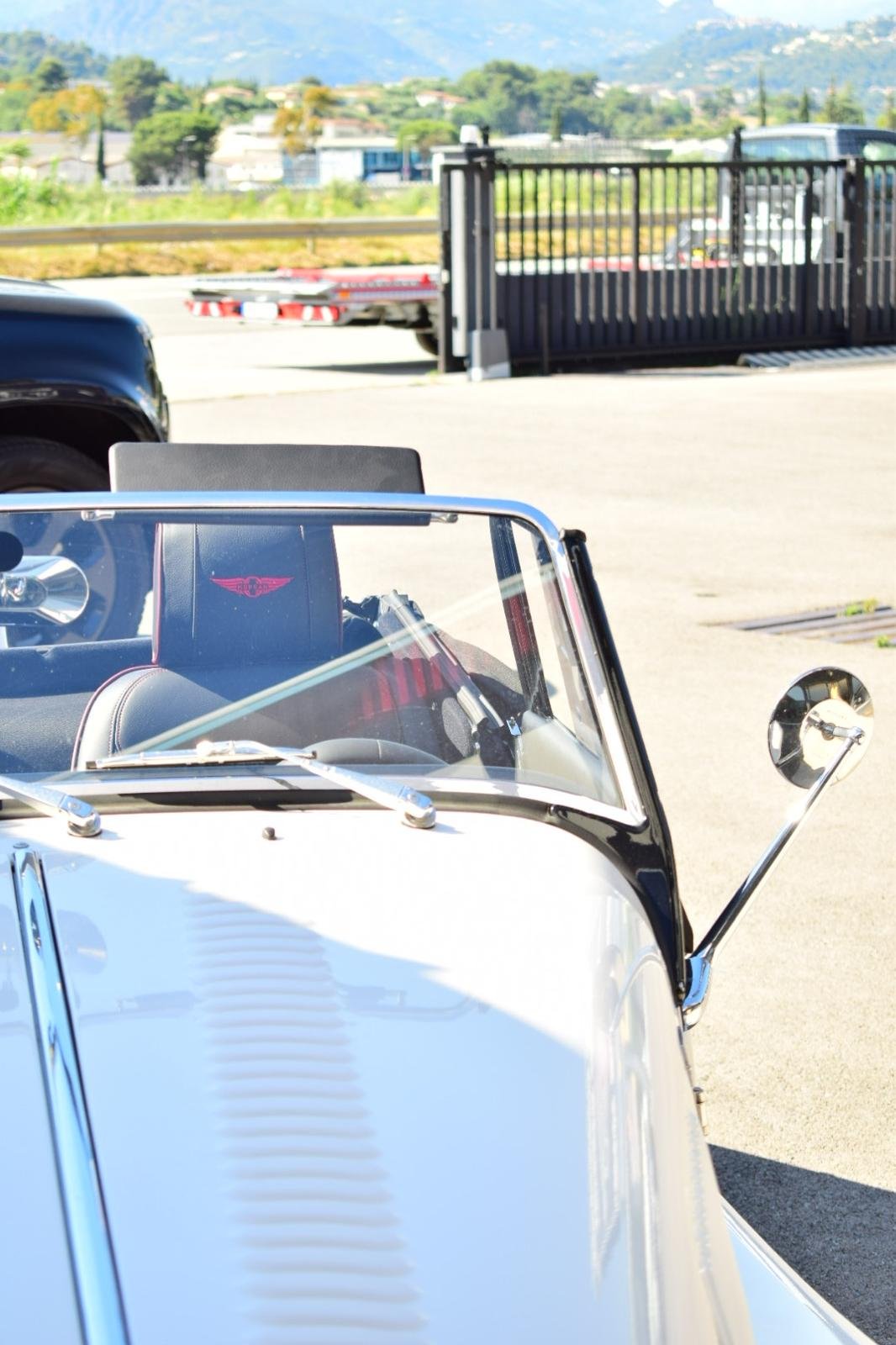 Morgan Plus 4 — photo 6